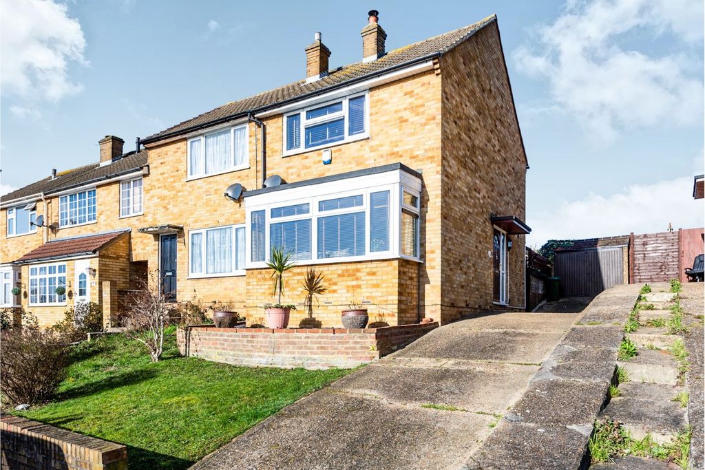 Property photo 1 of 13 Front