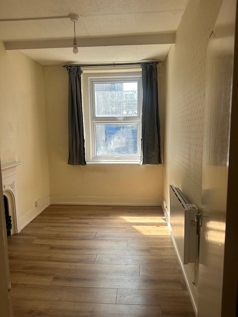 Property photo 3 of 3