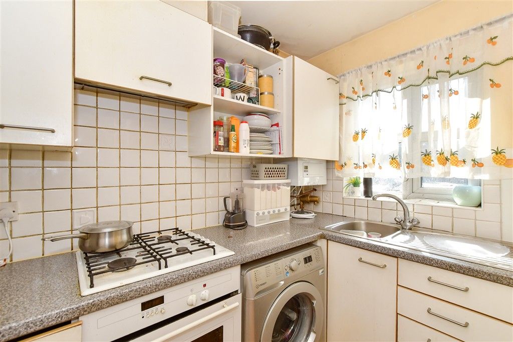 Property photo 3 of 5 Kitchen