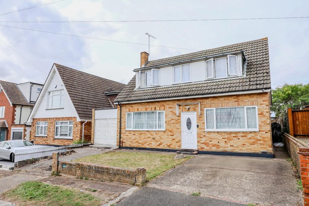 Property photo 1 of 17