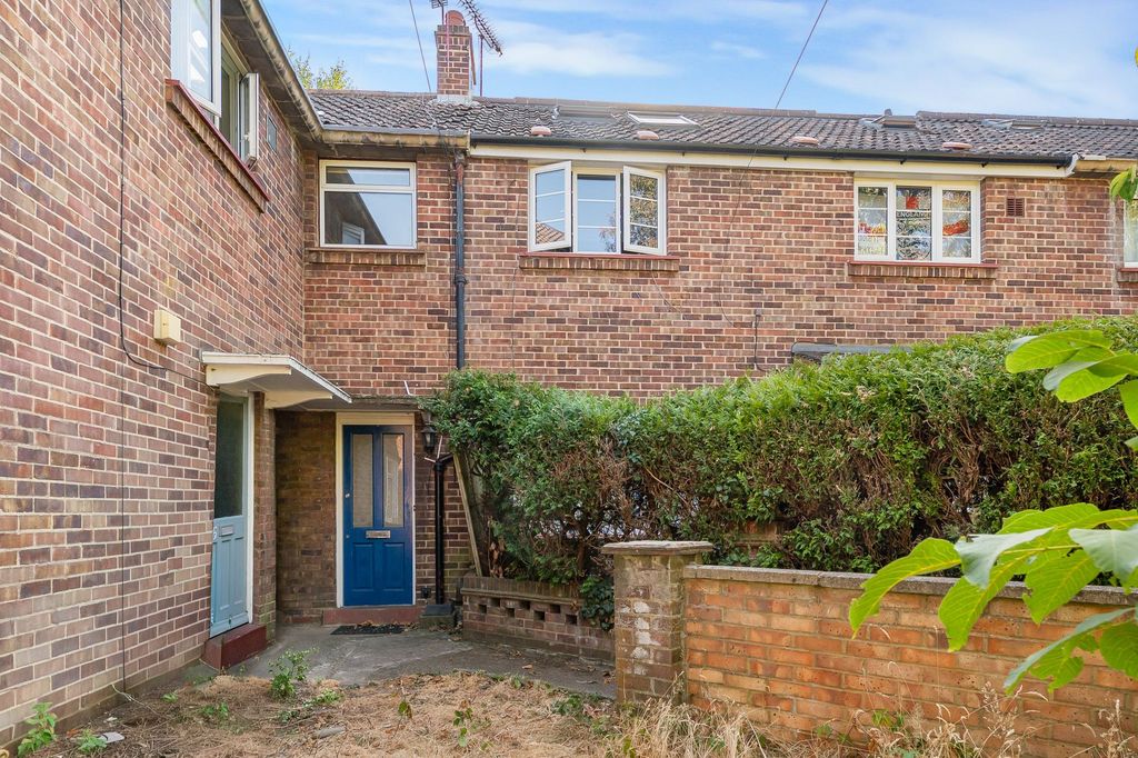 Property photo 2 of 36