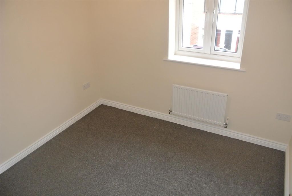 Property photo 3 of 7 Image