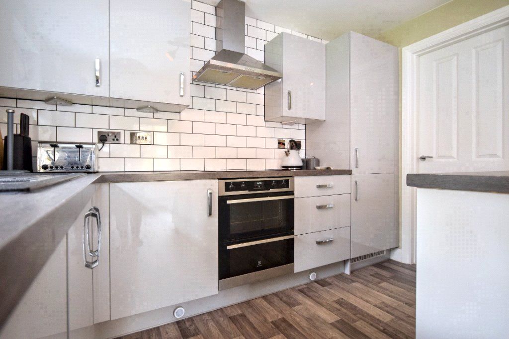 Property photo 2 of 21 Picture No. 11