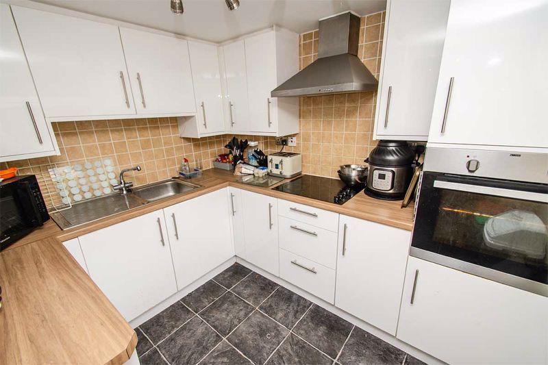 Property photo 2 of 19 Photo 10