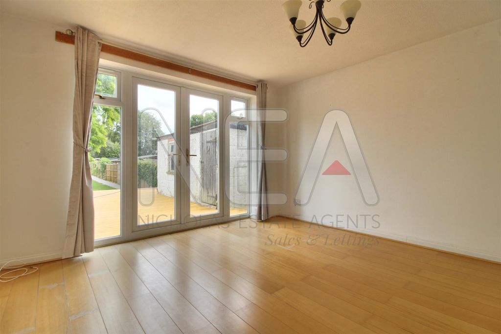 Property photo 2 of 12 Dining Room