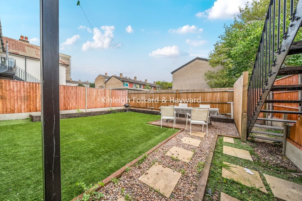 Property photo 2 of 10 Picture No. 19