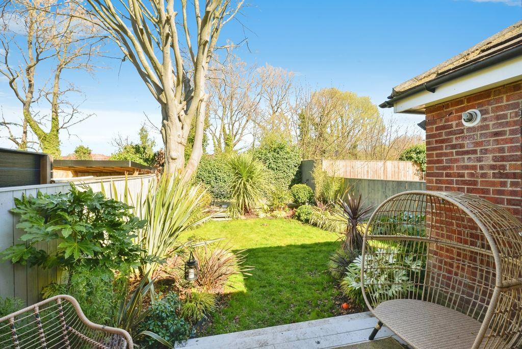 Property photo 3 of 17 Photo