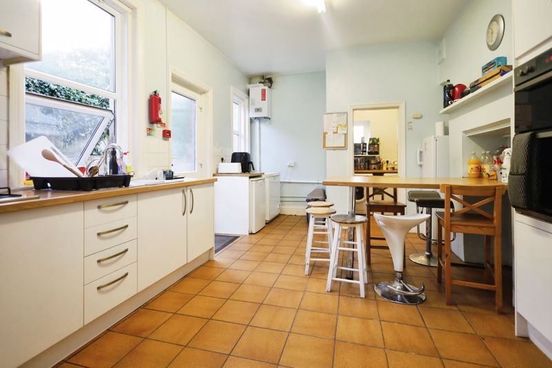 Property photo 2 of 11 Photo 2