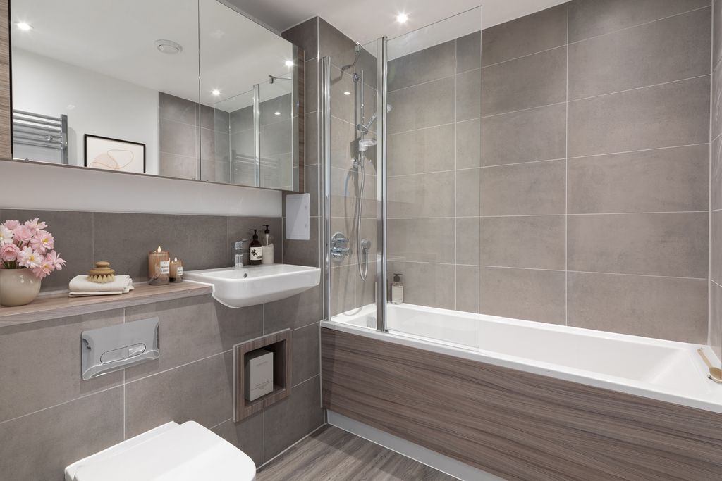 Property photo 3 of 5 Dury 386 Untitled-55