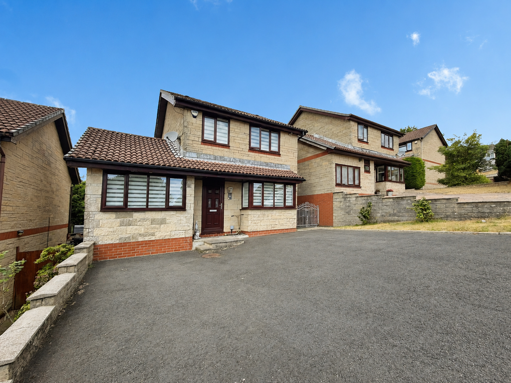 Property photo 2 of 37