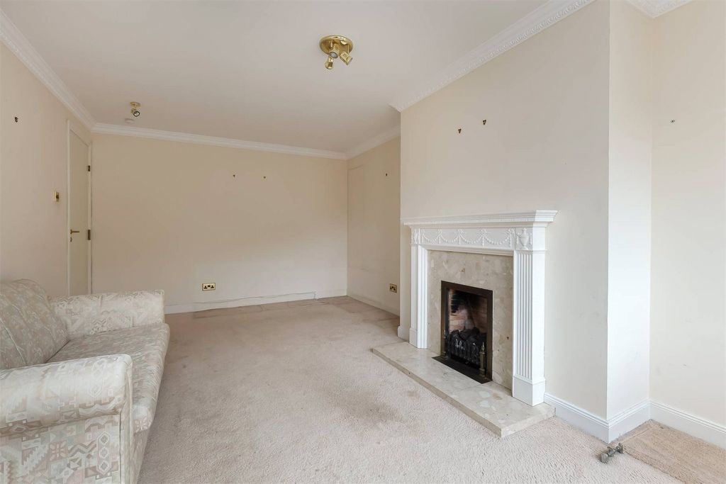 Property photo 3 of 20 Picture No. 12