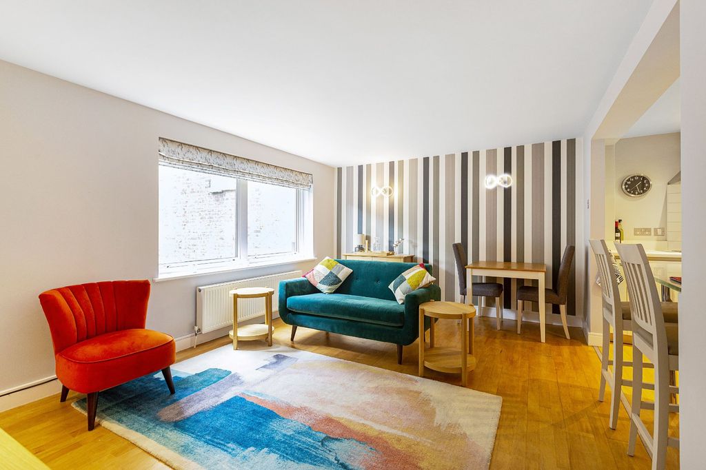 Property photo 1 of 13 Reception