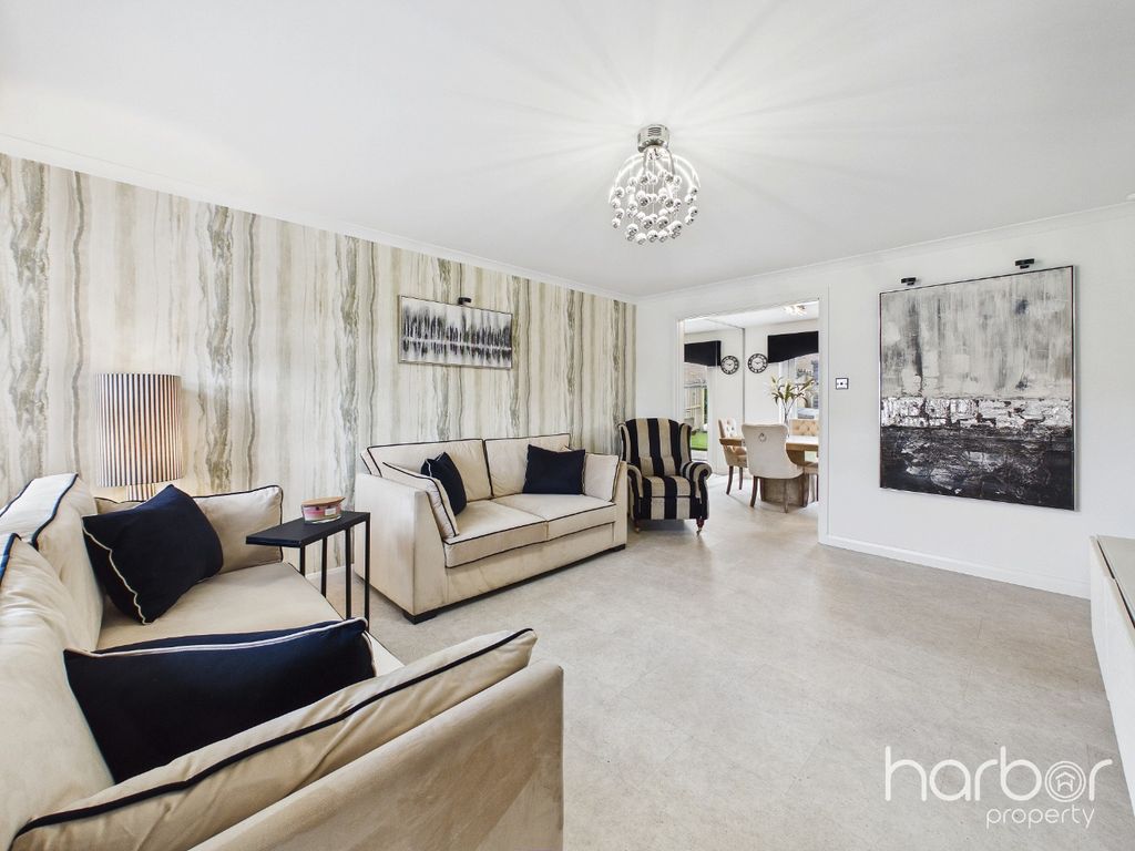 Property photo 2 of 22 5132456