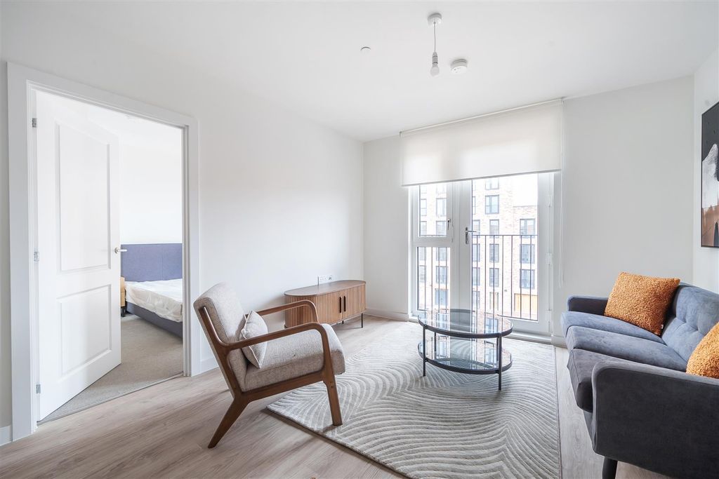 Property photo 2 of 13 1233897 (5).Jpg