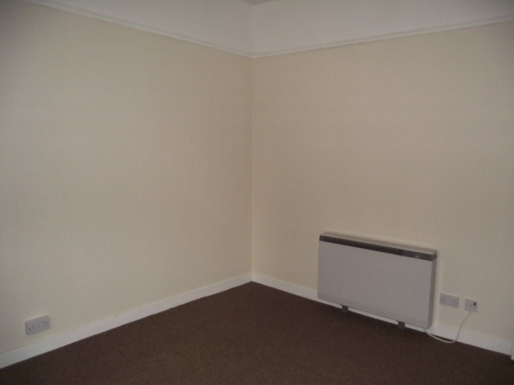 Property photo 3 of 8 Photo 3
