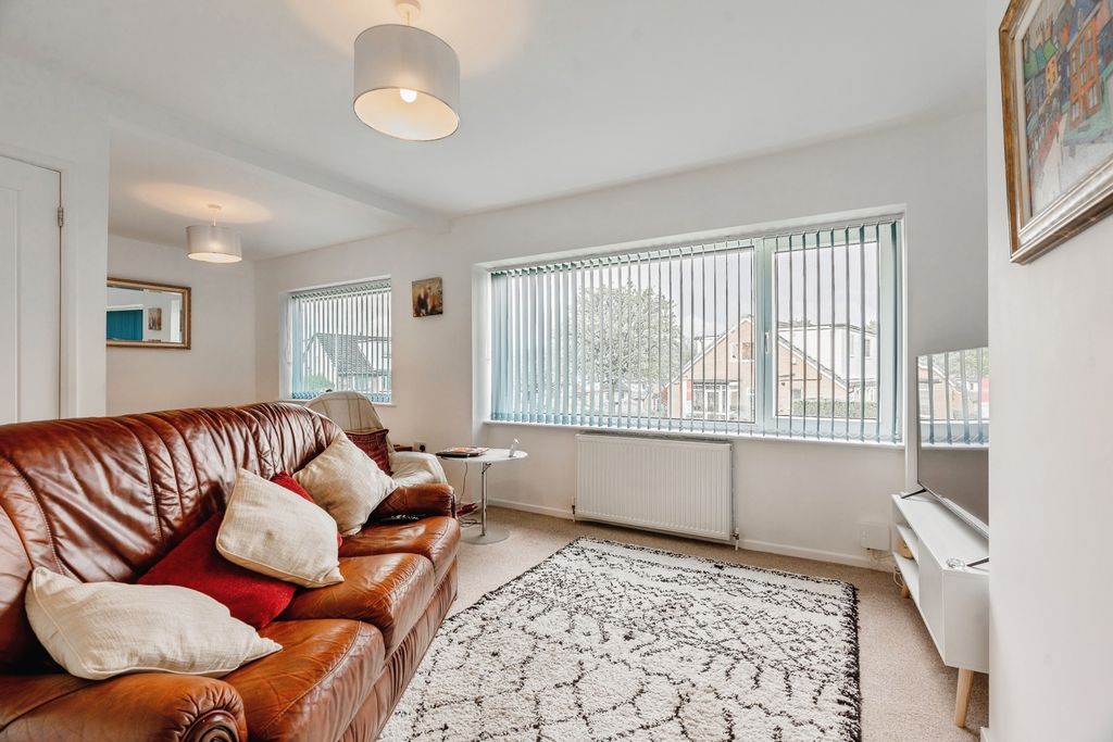Property photo 3 of 20 Pbox-Img.Jpg