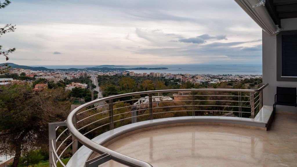 Property photo 1 of 37