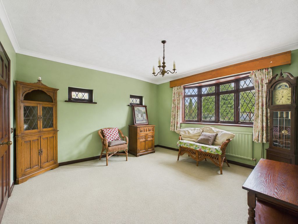 Property photo 2 of 21