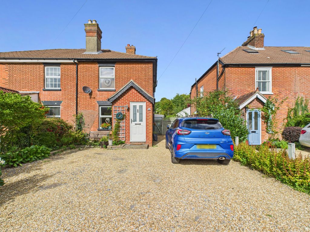 Property photo 1 of 21 3 Bed Semi-Detached House For Sale Heath Road, Locks Heath So31