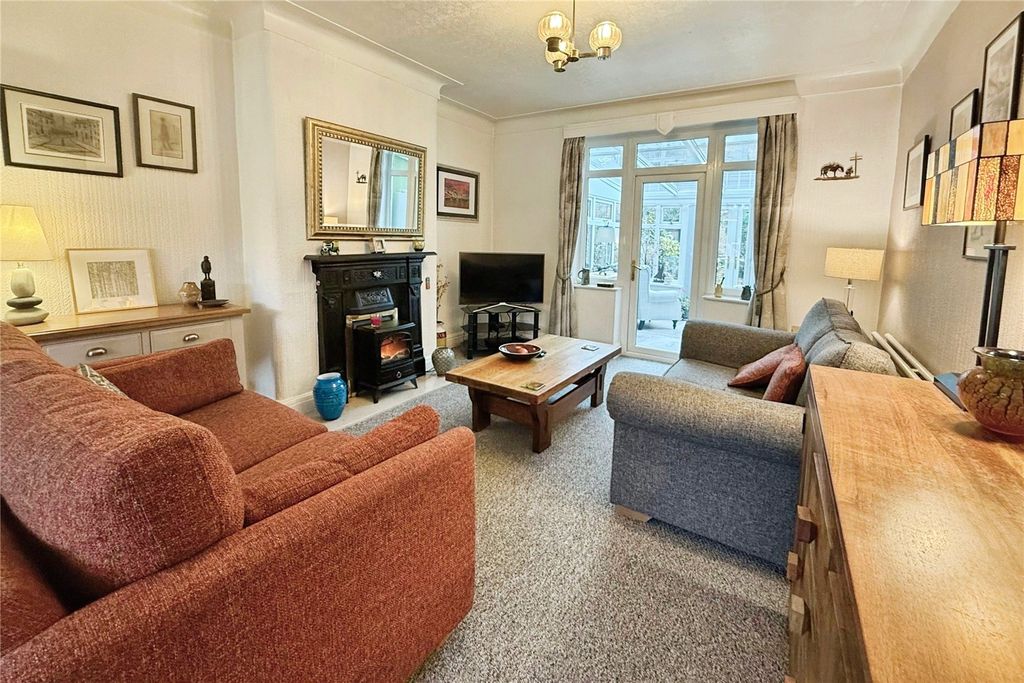 Property photo 3 of 19 Picture No. 01