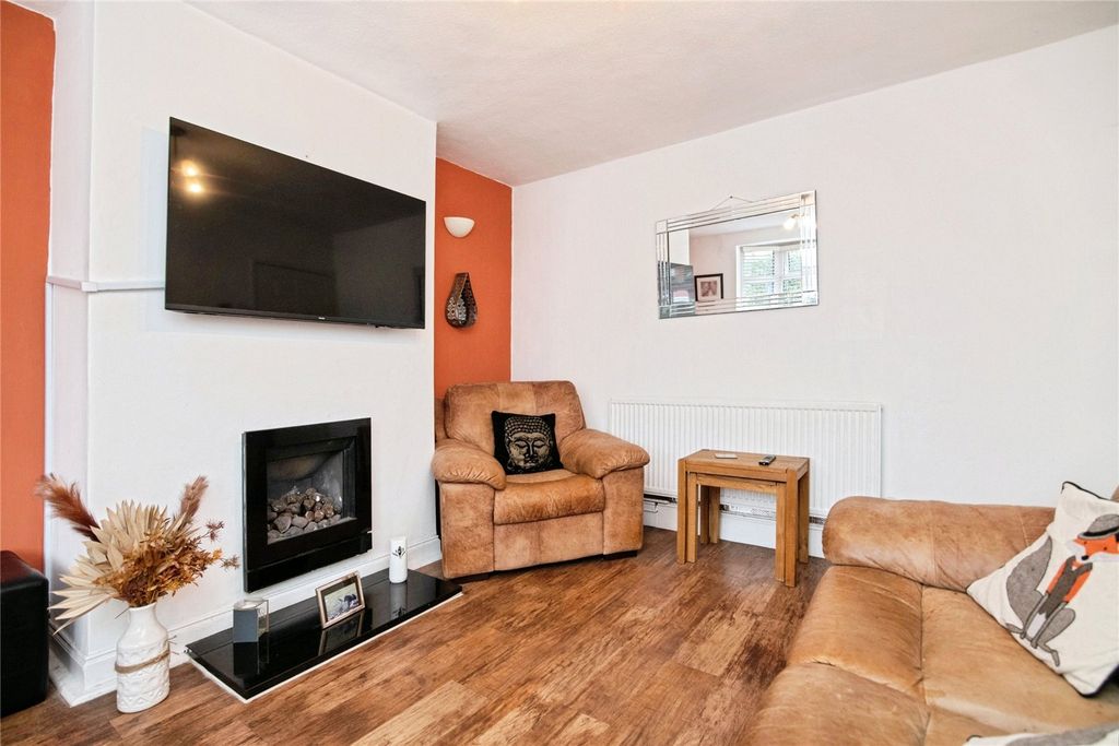 Property photo 2 of 46 Picture No. 25