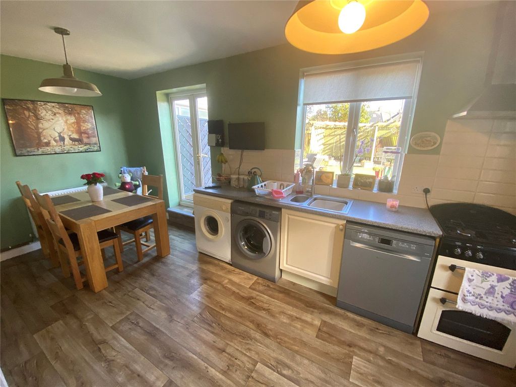 Property photo 3 of 14 Picture No. 10
