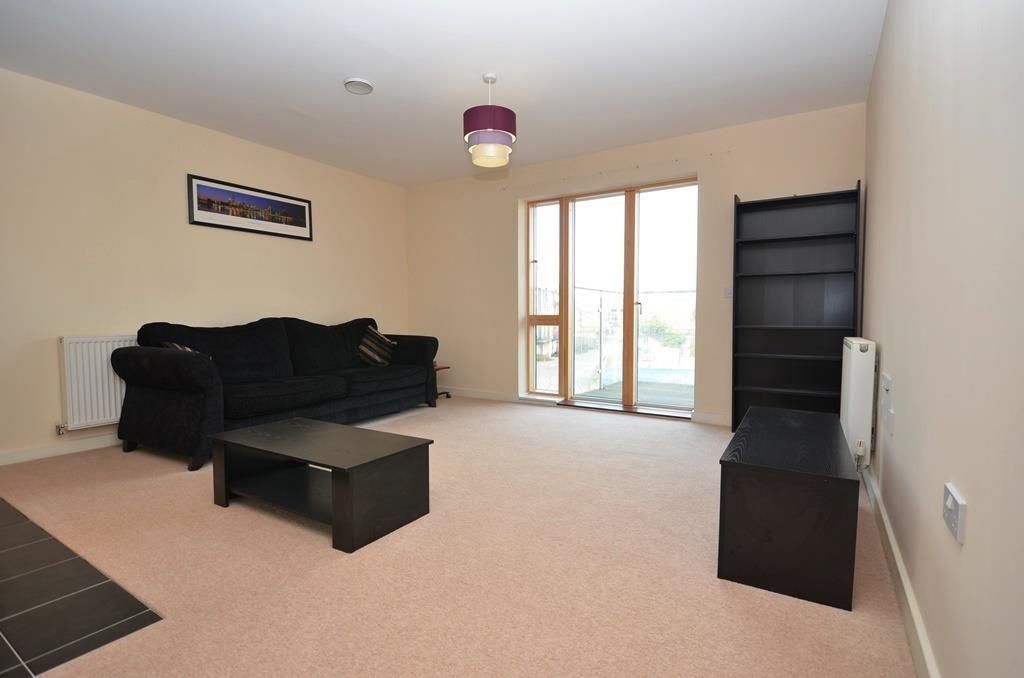 Property photo 2 of 12 Lounge