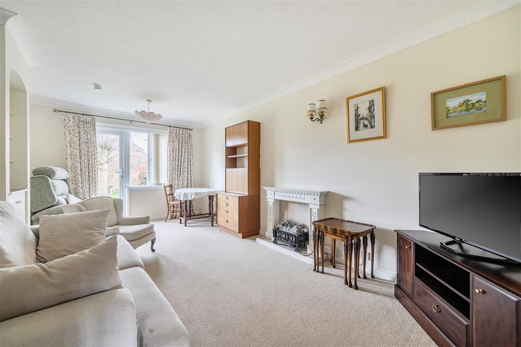 Property photo 3 of 18 1435974-14-69cd42540004B-Arw.Jpg