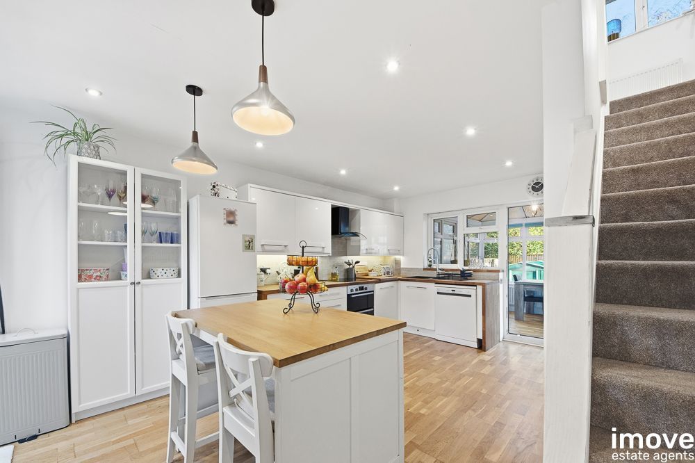 Property photo 3 of 20