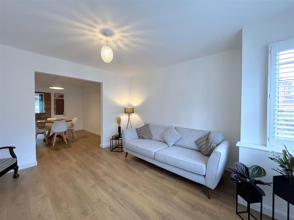 Property photo 3 of 16 Img_2052.Jpg