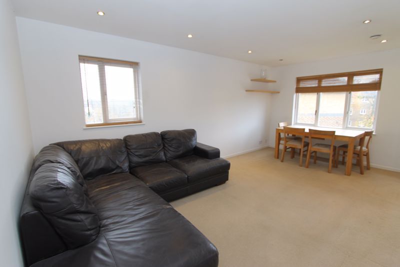 Property photo 2 of 7 Photo 10