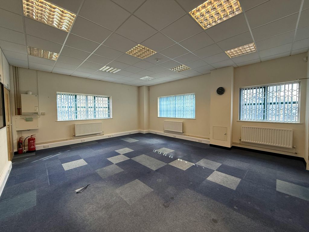 Property photo 3 of 12 Img_0584.Jpg