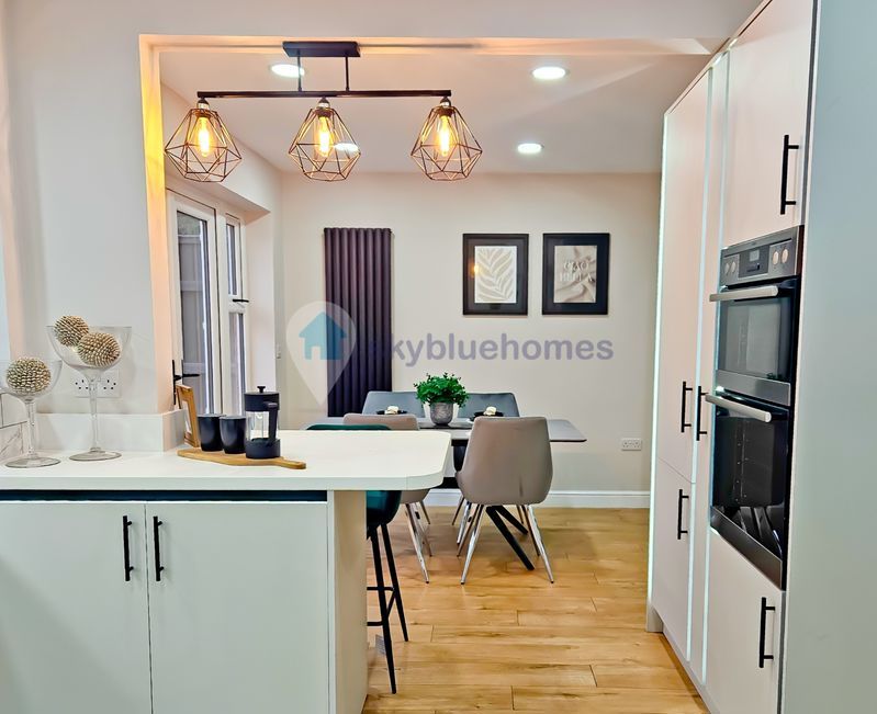 Property photo 3 of 18 Photo 11