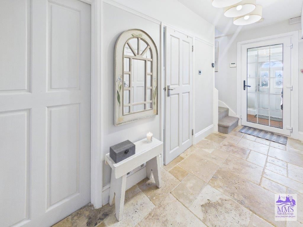 Property photo 3 of 31 3.Jpg