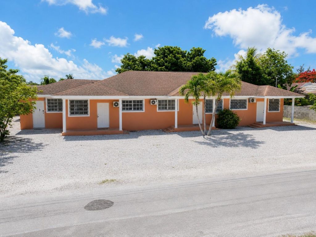 Property photo 2 of 6