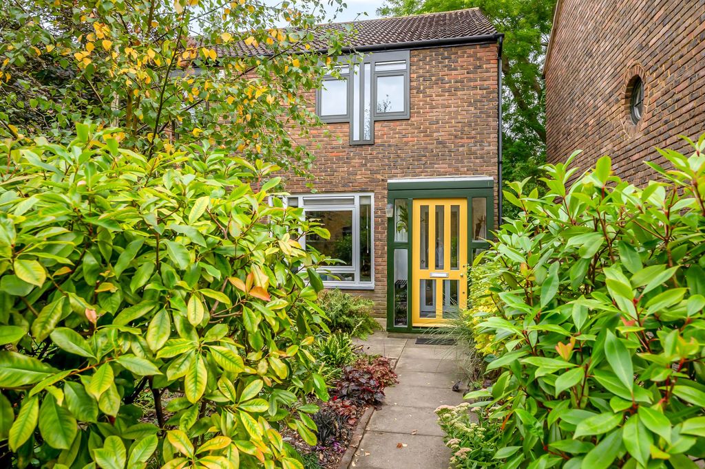 Property photo 2 of 24
