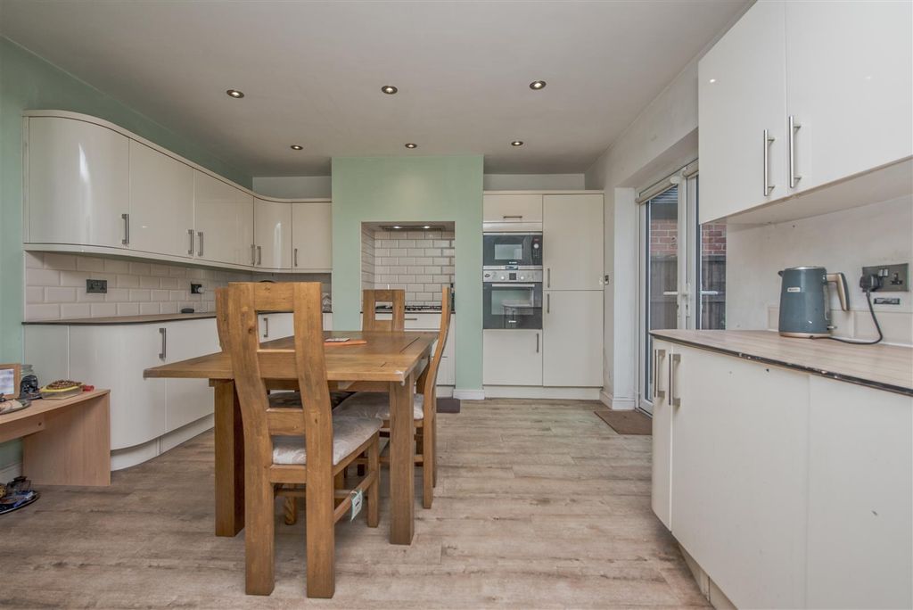 Property photo 3 of 17 Fitted Dining Kitchen: