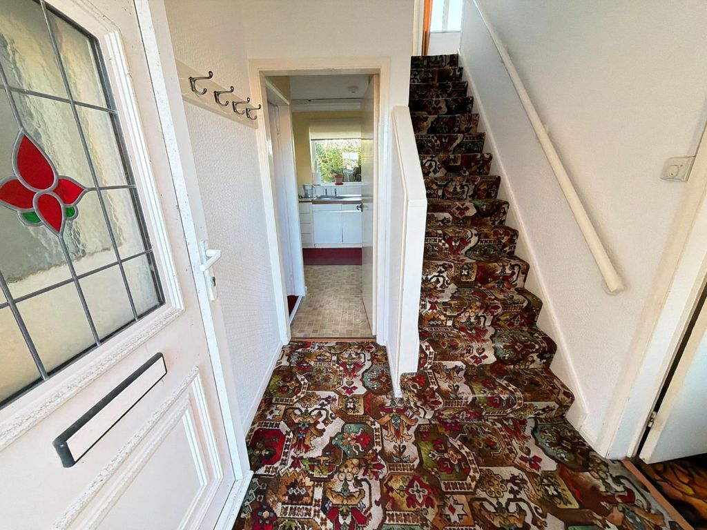 Property photo 2 of 21 Hall