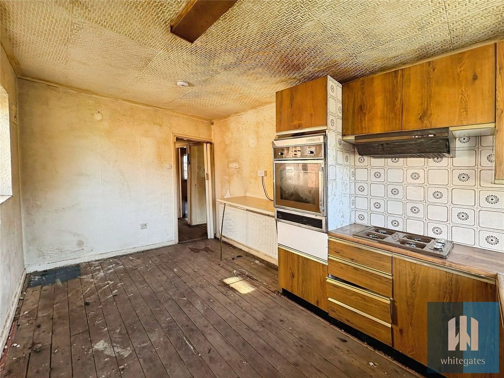 Property photo 2 of 14 Picture No. 16