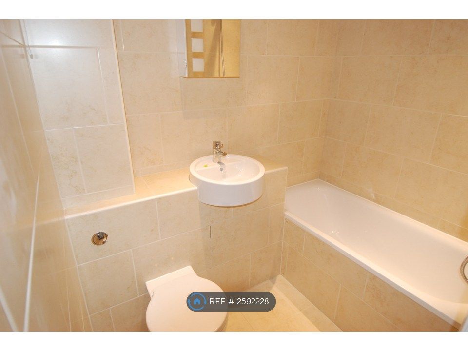 Property photo 3 of 6 Bathroom