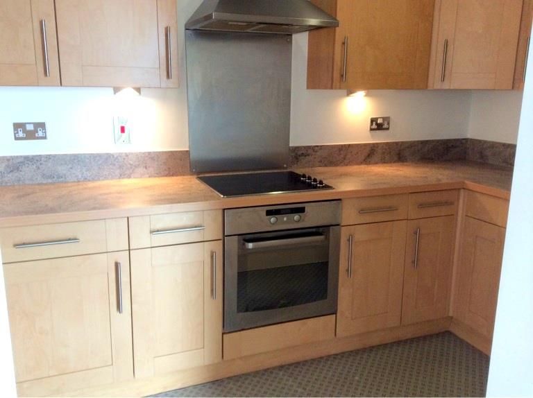 Property photo 3 of 11 Kitchen