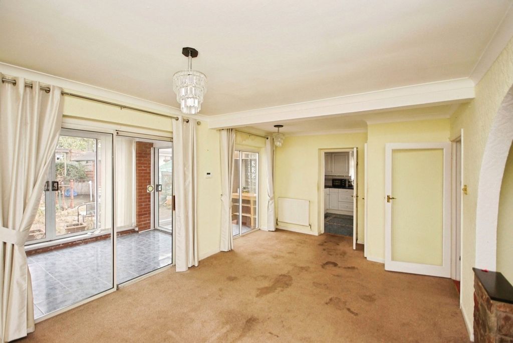 Property photo 3 of 17 Picture No. 16