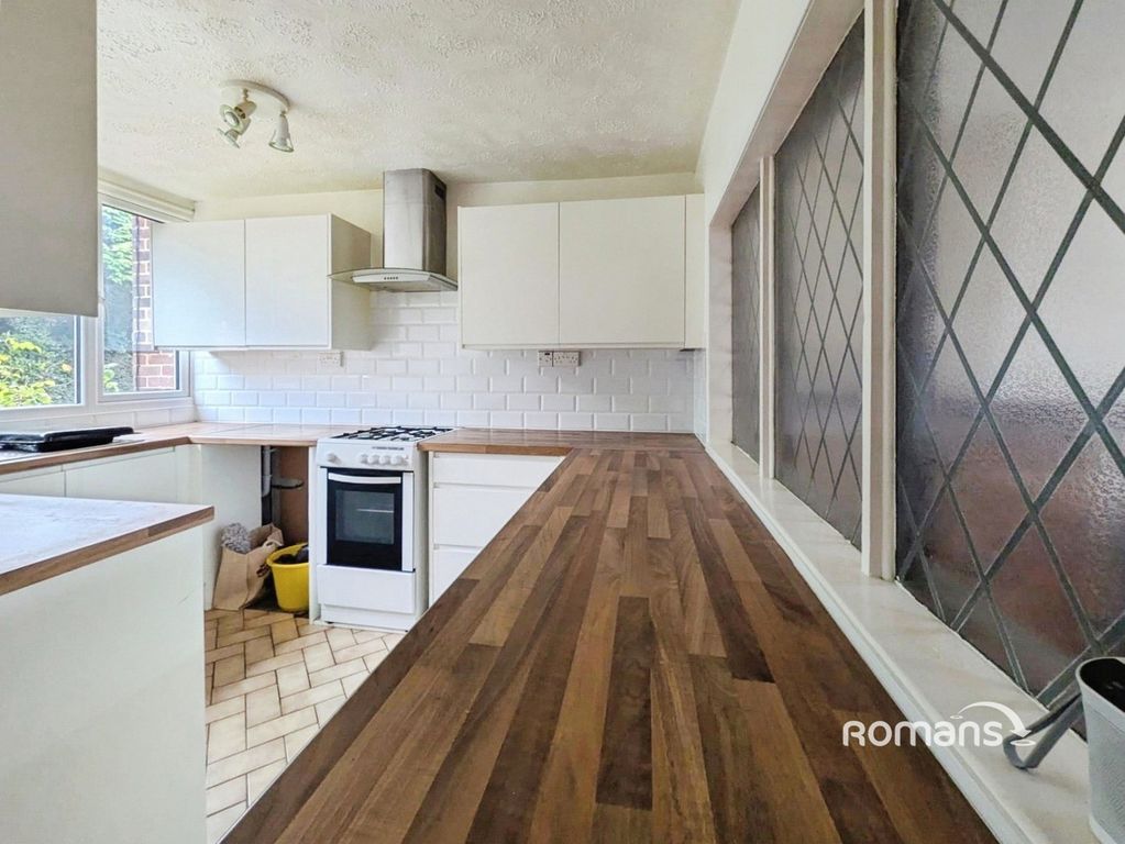 Property photo 3 of 9 Pbox-Img.Jpg