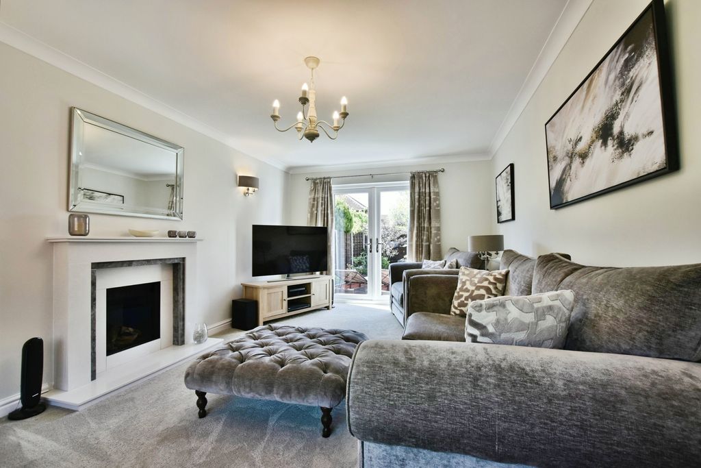 Property photo 2 of 20 Pbox-Img.Jpg