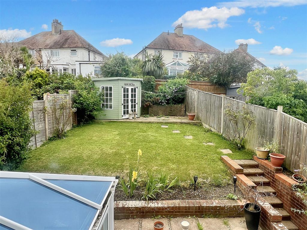 Property photo 2 of 15 Img_9002.Jpg