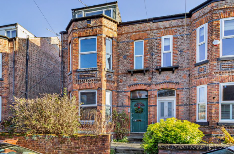 Property photo 1 of 12