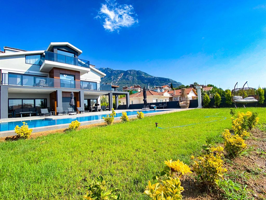 Property photo 3 of 21 Incredible Fethiye Villa For Sale - Vast Private Gardens