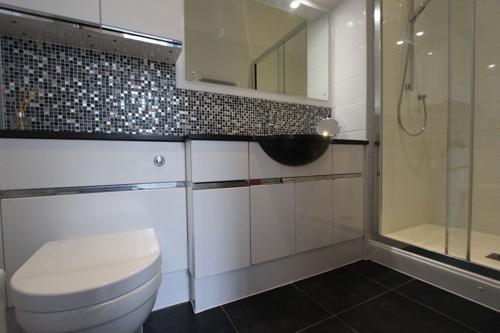 Additional image 11 of 3 bed flat for saleHawksdown Road, Walmer CT14