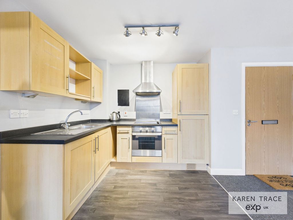 Property photo 2 of 6