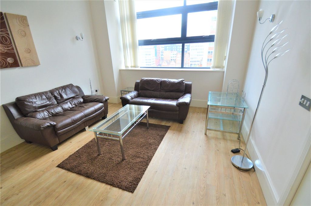 Property photo 2 of 9